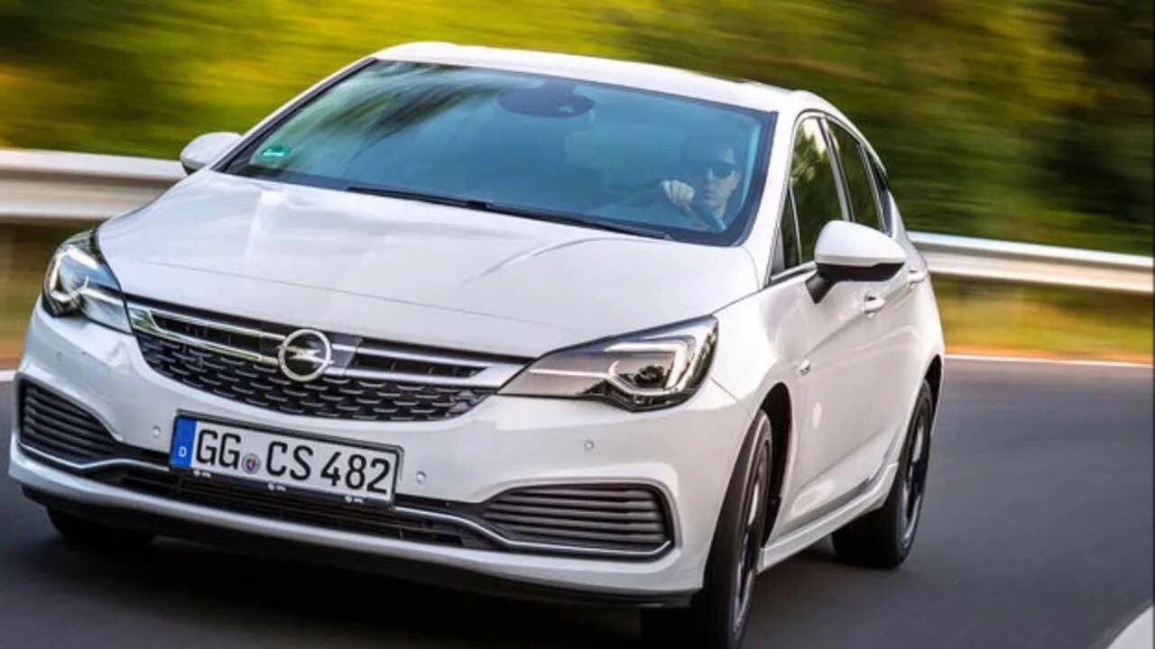 Opel Astra 2017. Opel Astra 2017 хэтчбек. Купить опель в польше