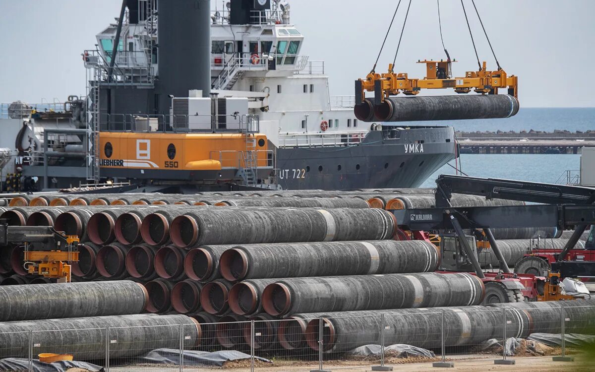 Поток два. Северный поток труба. Фото робота у северного потока. Поток два. Nord stream 2.