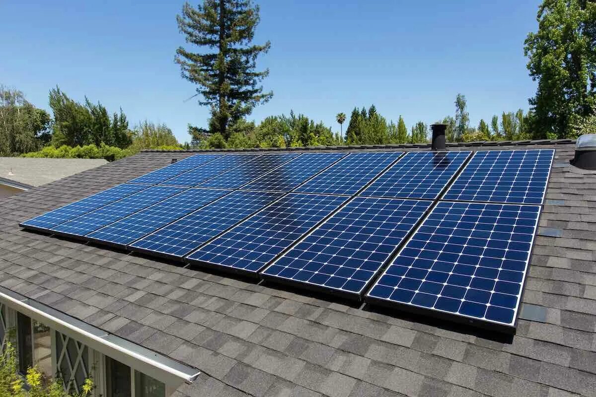 Using solar panel. Солнечная батарея sun power. солнечный панель энергии 320 ватт longi solar. monocrystalline solar panels. монокристаллическая солнечная панель пауэр.