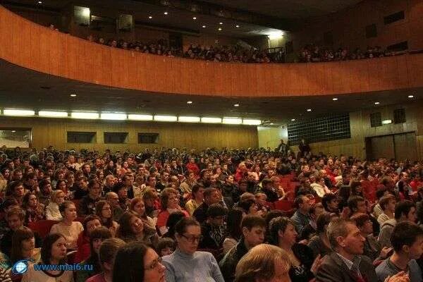 ДК профсоюзов Нальчик. Дворец культуры профсоюзов Нальчик зал. ДК профсоюзов Нальчик концертный зал. Концертный зал ДК профсоюзов Тверь. Сайт дк маи