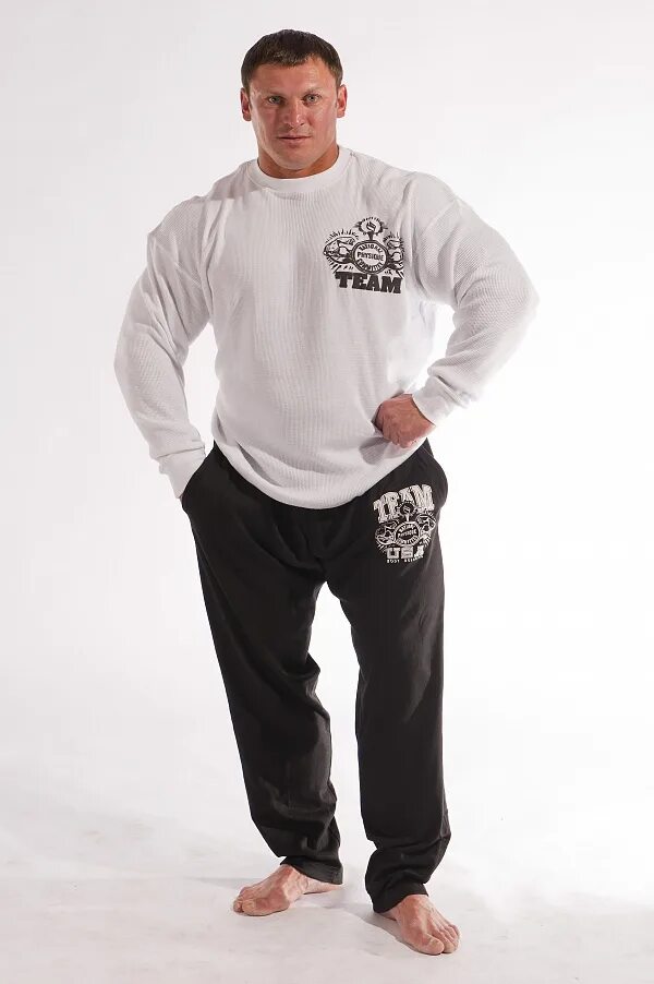 Npc одежда. Качок в футболке. Майка качок. Изольда вайтран. Фестус крекс скайрим.