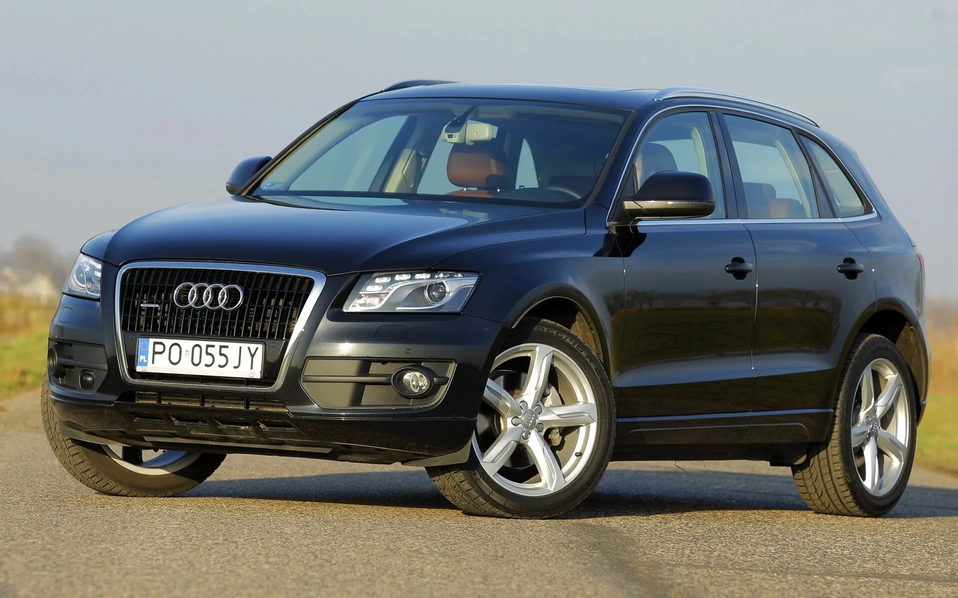 Audi q5 s line 2009. Audi q5 2012. Audi q5 2013. Ауди q5 зеленая. Audi q5 2017.