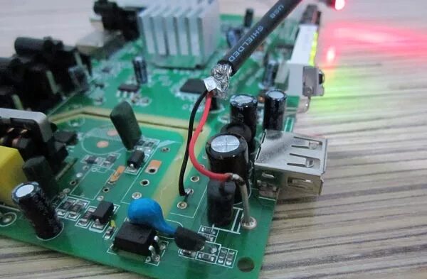 т2 цифровая приставка сгорела. ремонт приставки к телевизору своими руками. ремонт приставки к телевизору своими руками. плата тюнера dvb-t2 ukc t20967. питание приставки dvb-t2.