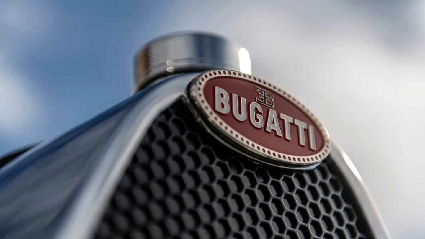 Марка Бугатти. Бугатти бренд. Бугатти символ. Знак Bugatti Chiron. Бренд bugatti