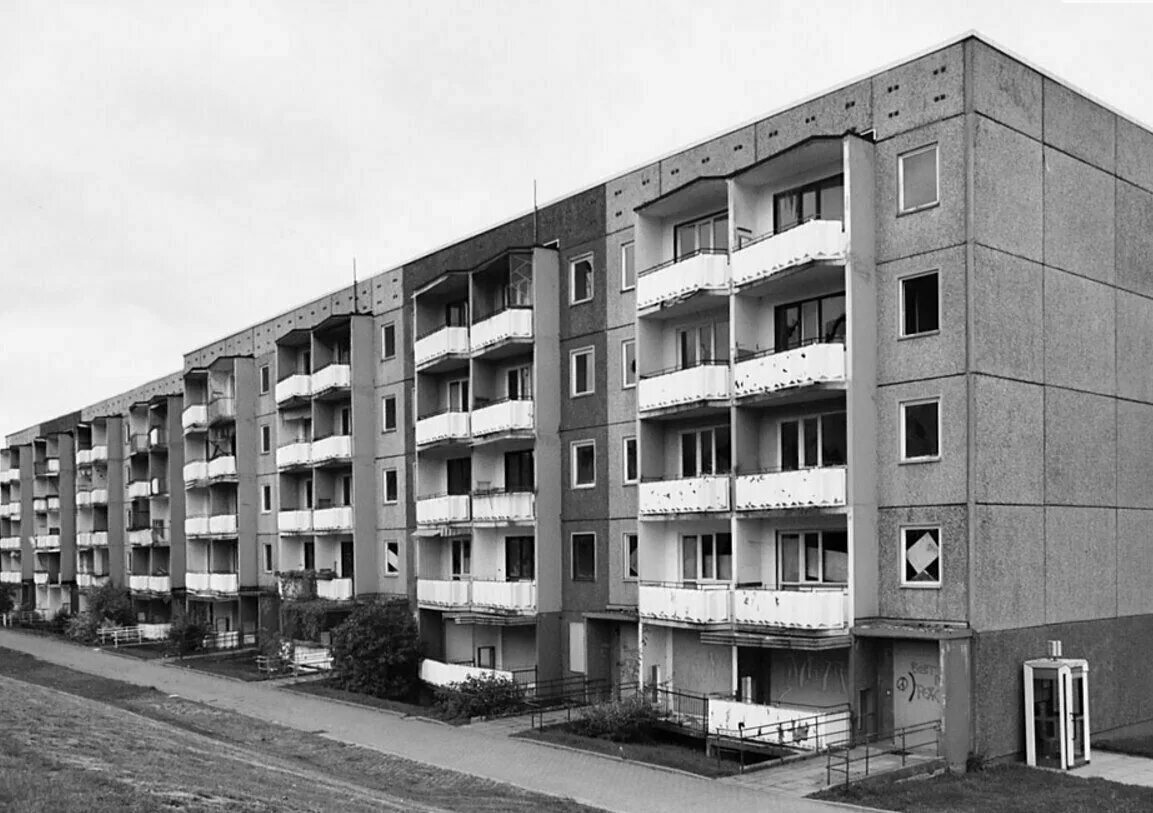 Советская застройка в Германии. Хрущевки панельные постройки 1957-1970 г.г. Хрущевки в СССР. Ле Корбюзье хрущевки.