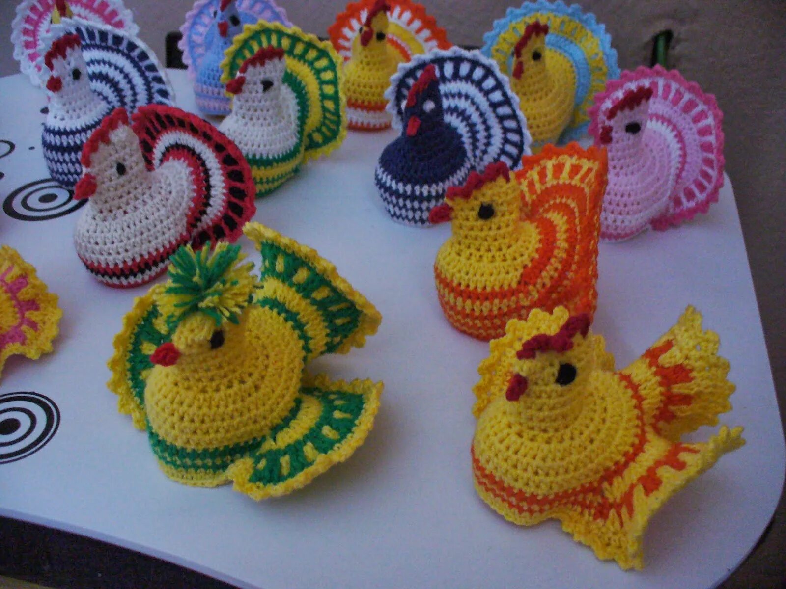 сувениры связанные крючком. вязаные сувениры. сувениры связанные крючком. вязаные подарки. вязаные сувениры.