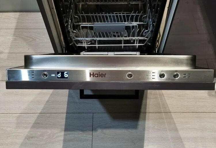 Машина haier hdwe13 191ru. Встраиваемая посудомоечная машина Haier dw10-198bt3ru. Haier посудомоечная машина 45 dw10-198bt3ru. Haier посудомойка встроенная dw10-198bt3ru. Посудомойка Хайер dw10-198bt2ru.