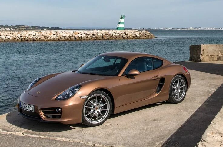 Бежевый цвет автомобиля как выглядит A 2016 Porsche 911 Turbo In Green oc 4046x1961 : Carporn C32