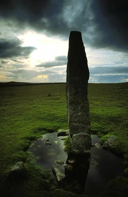 Stand stone. Кромлех. Мерянский Стоунхендж. Камни в Великобритании. Аленький Стоунхендж.