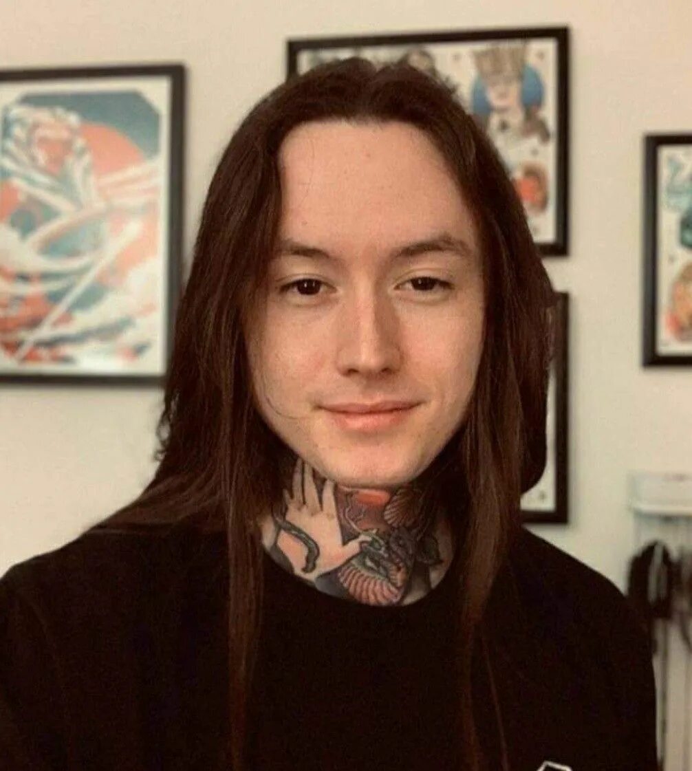 Noah sebastian 2023. Noah sebastian. Noah sebastian 2022. Bad omens вокалист. Noah sebastian bad omens.