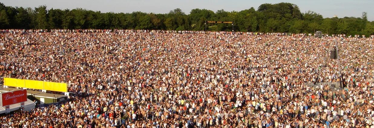 Crowd Management. Crowd Control рука помощи. Толпа и масса картинки.