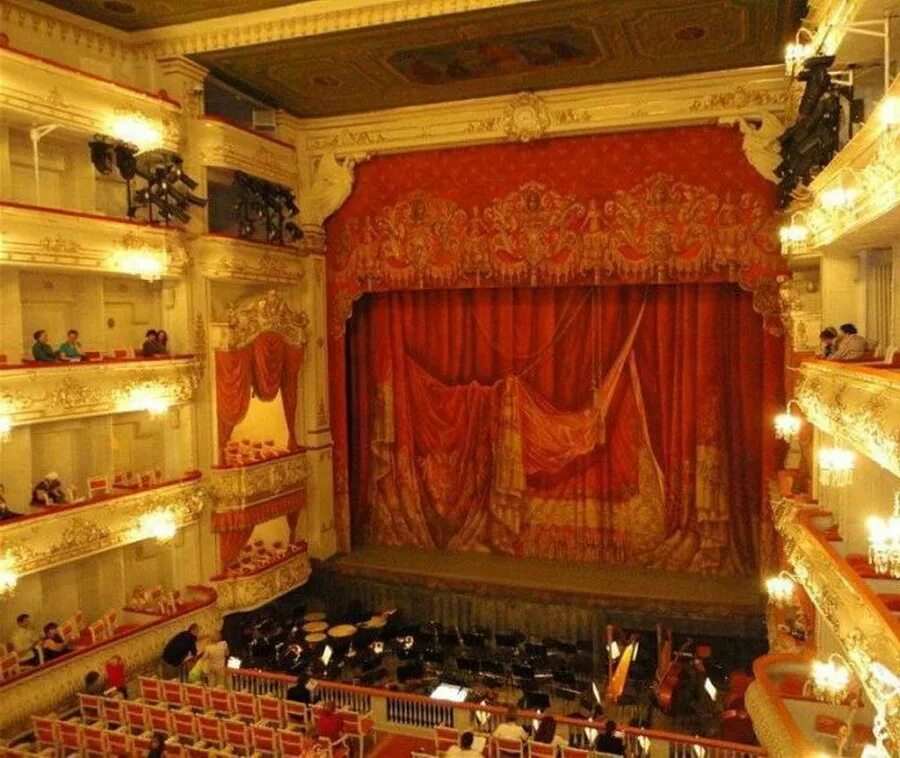 Михайловский театр санкт-петербург. Малый оперный театр санкт петербург. Михайловский театр санкт-петербург сцена. Михайловский театр санкт-петербург сцена. Михайловский театр санкт-петербург внутри.