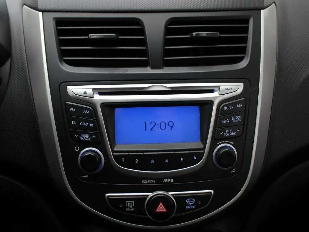 как настроить радио на хендай солярис 2012 года. Hyundai solaris 2017 мультимедиа. Hyundai solaris 2016 магнитола. штатная магнитола солярис 2015. настройка магнитолы hyundai solaris 2020.