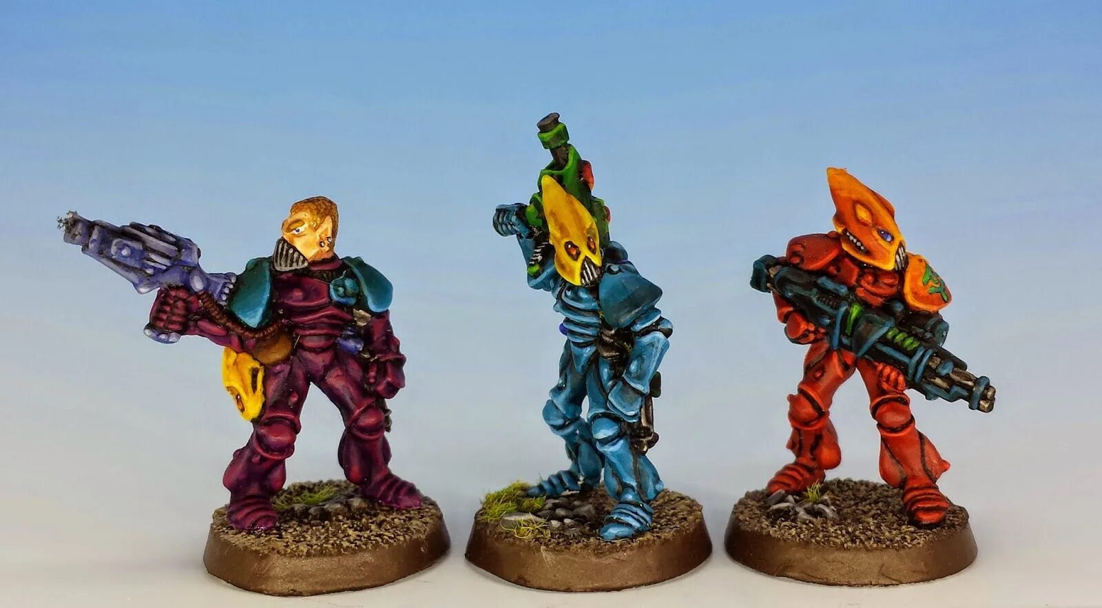 Rogue trader saves. Rogue trader warhammer army. warhammer rogue trader first edition. warhammer eldar old miniatures rogue trader. rogue trader miniatures.