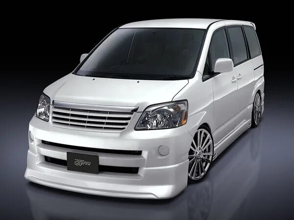 Toyota noah масло. Toyota Noah azr60. Тойота Ноах AZR 60. Тойота Вокси 2002. Тойота Ноах в обвесах.