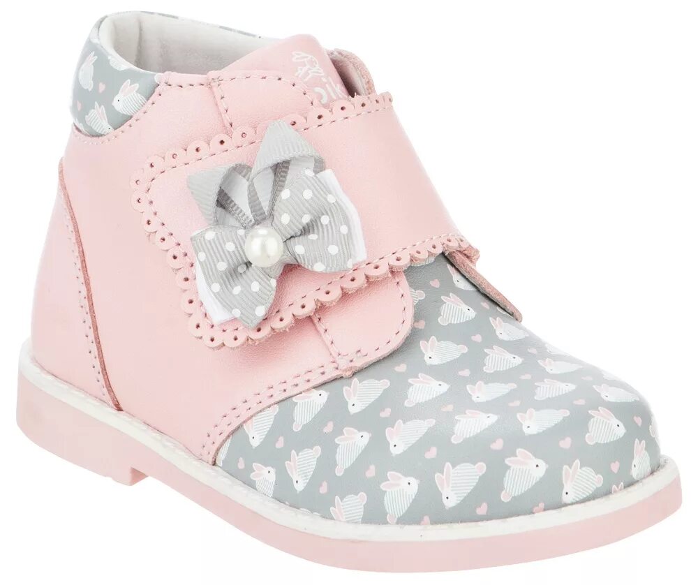 Ботиночки для малышей до года. Обувь sanrio hello kitty детская. Детский обувь мальчику. Обувь хелло китти для девочек. Обувь для самых маленьких детей.