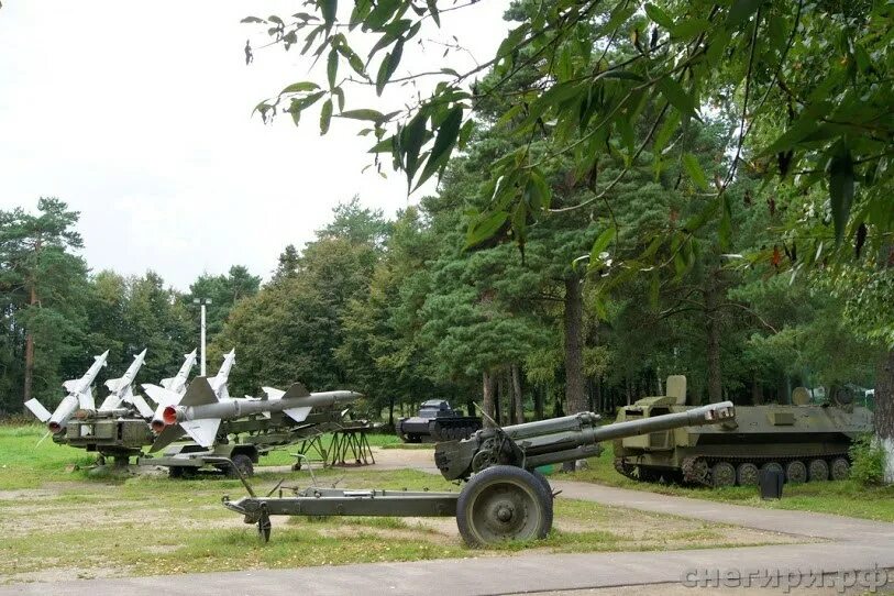 Ленино снегиревский военно исторический. Ленино-Снегирёвский военно-исторический музей. Снегиревский музей военной техники. Ленино-снегиревсаиц Ленино-Снегиревский военно-исторический.