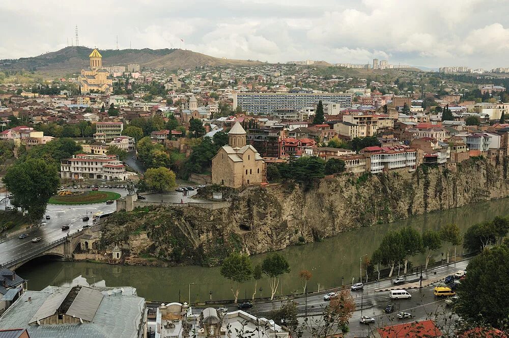 Тбилиси оба. Тбилиси згва. Тбилиси 2002. Тбилиси Элия район. Грузия Тбилиси.