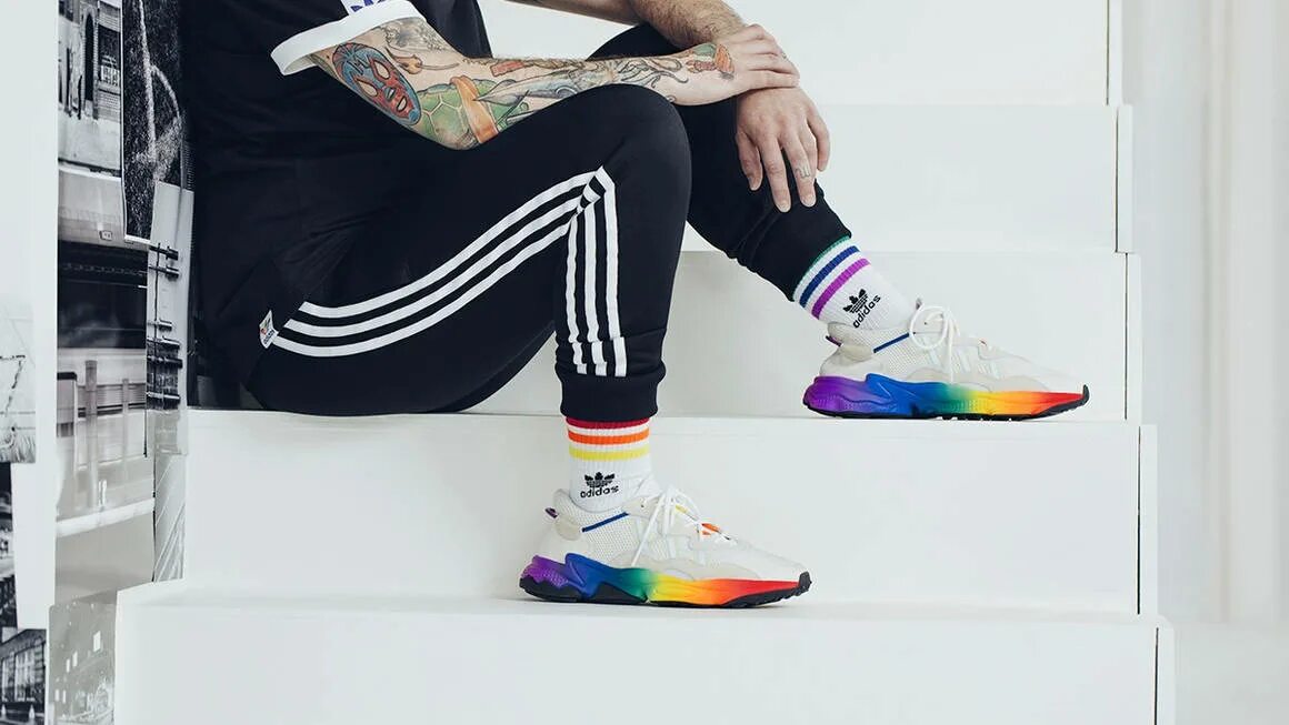 Адидас с цветами. Adidas Pride collection. Adidas Pride Sneakers.