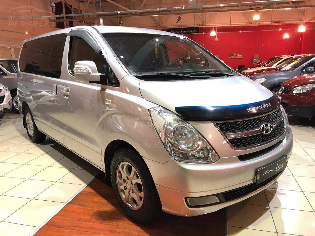 Купить бу хендай нижний новгород. Hyundai Grand Starex 2.5d at. Hyundai Grand Starex 2.5d at 8 мест. Хендай Гранд Стар 2012. Датчик влаги Хендай Старекс 2008.