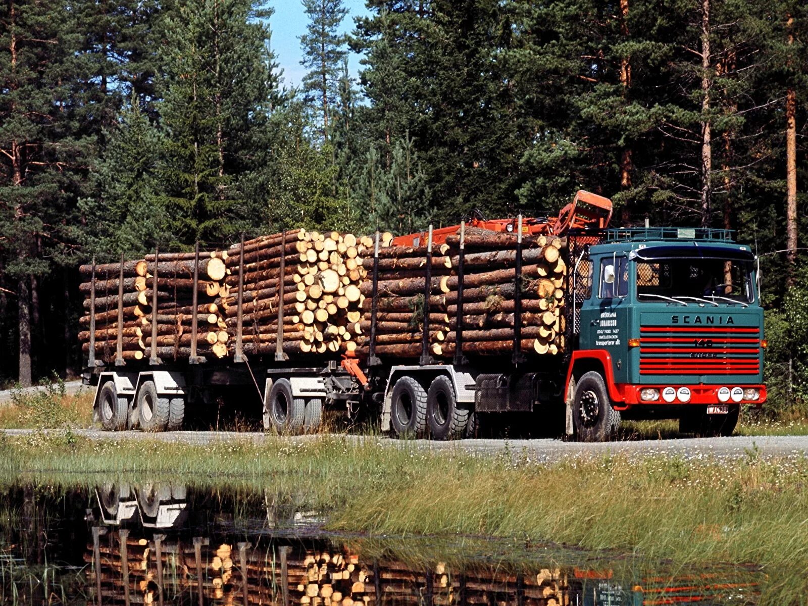 Грузовики лес. Скания 140 лесовоз. Scania r730 лесовоз. КАМАЗ к5 лесовоз. КАМАЗ 65225 лесовоз.