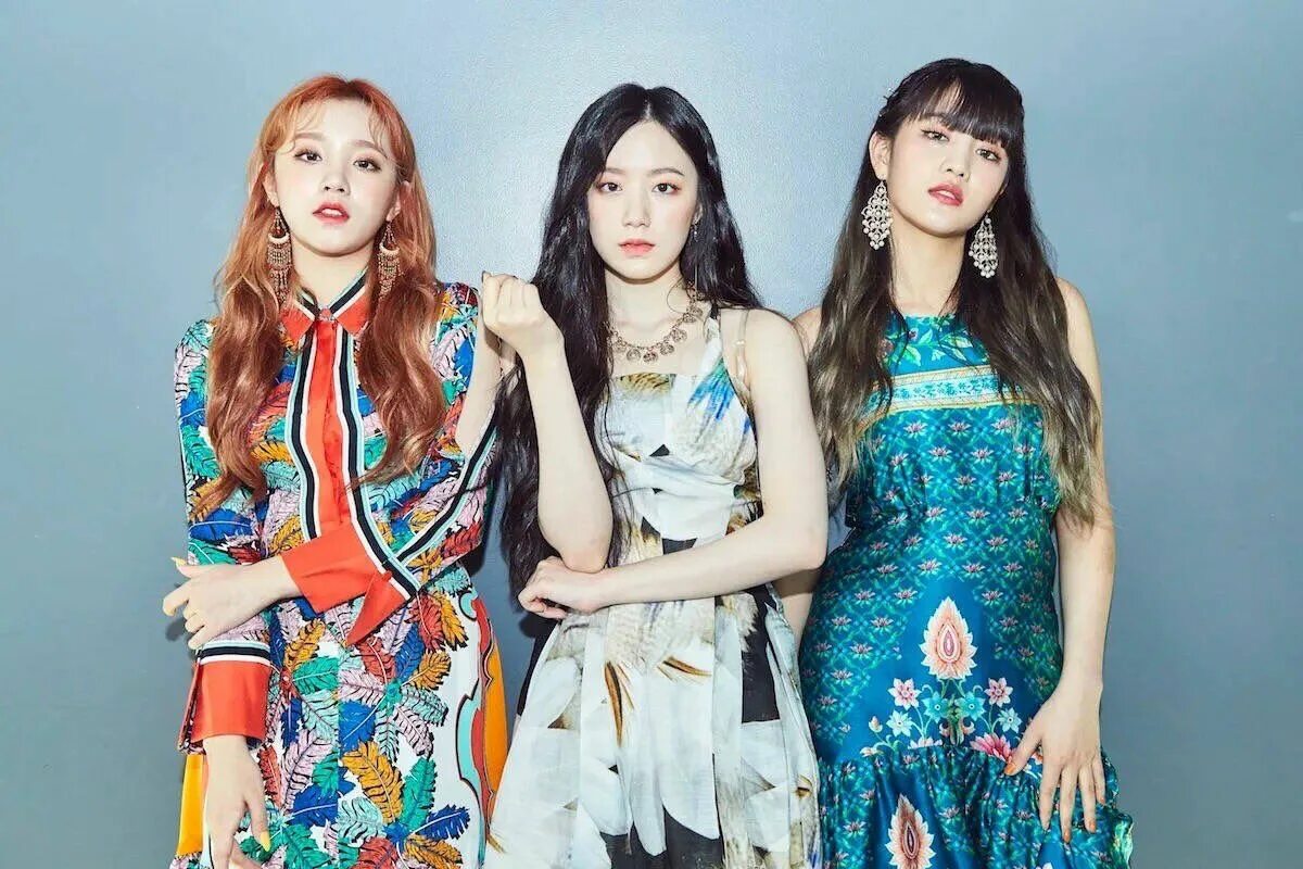 Bloom gidle. Gidle hwa. idle группа корейская. g i dle участницы. соён из gidle.