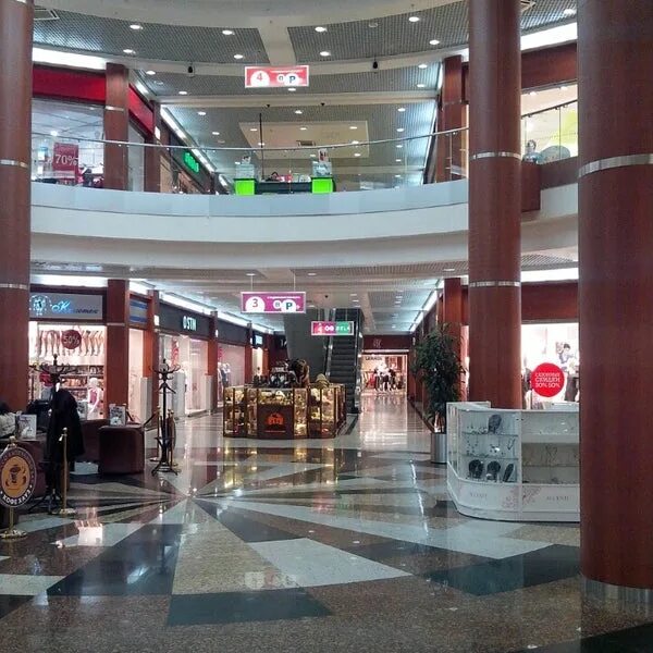 тц щука магазины. тц щука калининград. трк щука магазины. 42, трк "щука". тц щука внутри.