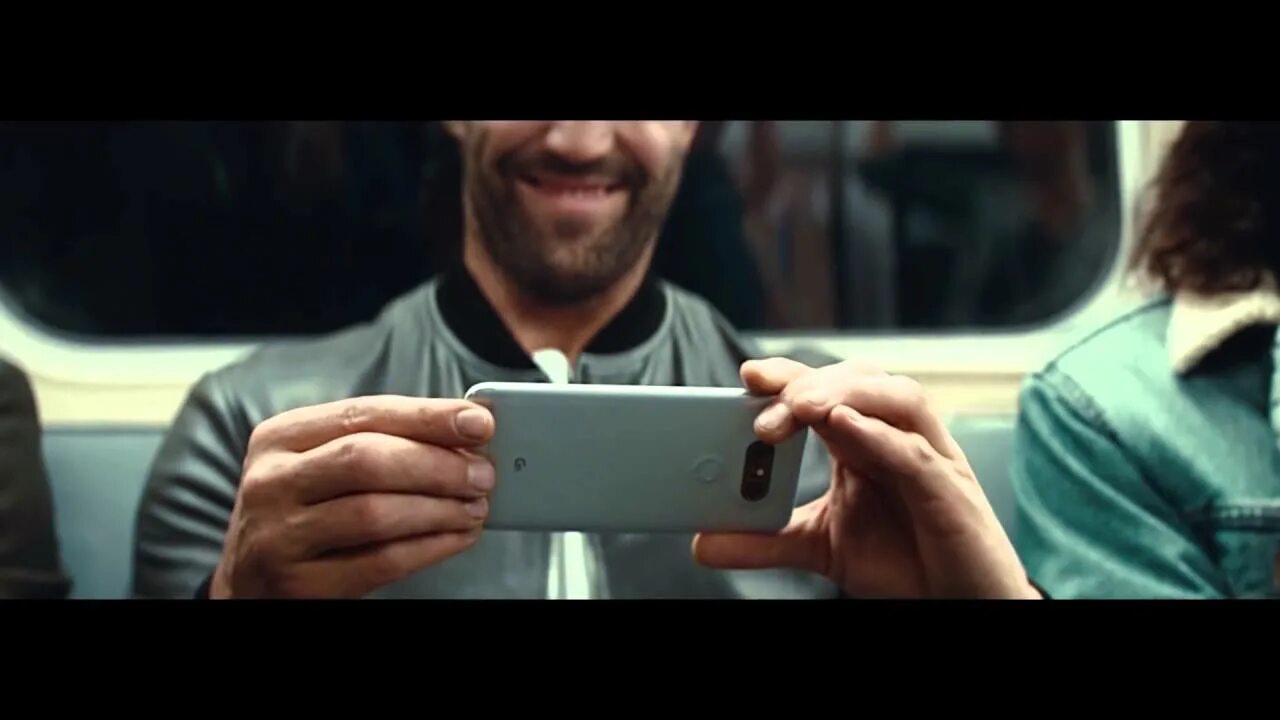 Ролики LG. LG рекламный ролик. LG реклама 2004. LG G 5 commercial Song. Просмотр роликов на телефоне