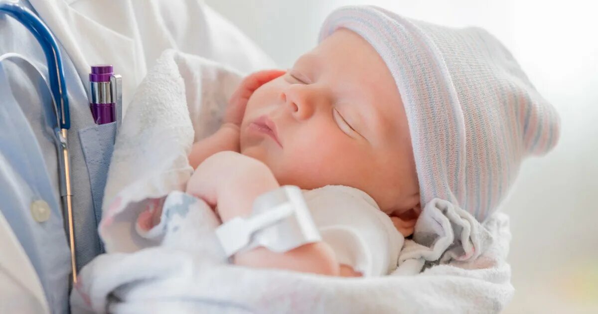 Если ребенок родился в мае. Неонатология новорожденных. Позы новорожденных неонатология.