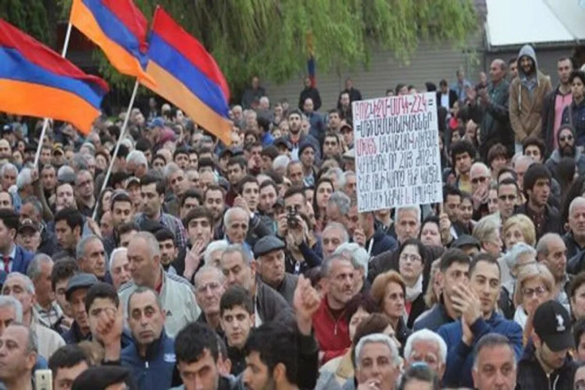 Митинги против Пашиняна. Yerevan mitinq 1991. Митинг в Ереване. Митинги в Европе.
