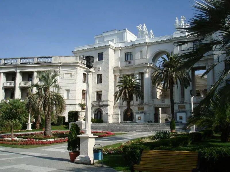 Санаторий русь сочи 2024. Санаторий русь сочи старый корпус. Санаторий русь сочи вилла путина. Санаторий русь сочи 2024. Санаторий русь сочи корпус морской.