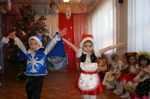 Сценарий новый год с драконом детский сад