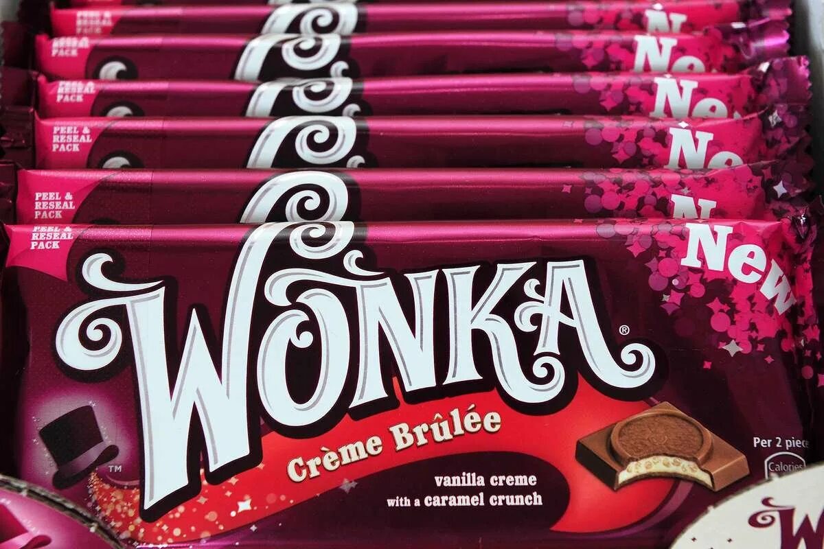 Вонка и шоколадная фабрика шоколада. Wonka Bar шоколад. Шоколад Wonka Nestle.