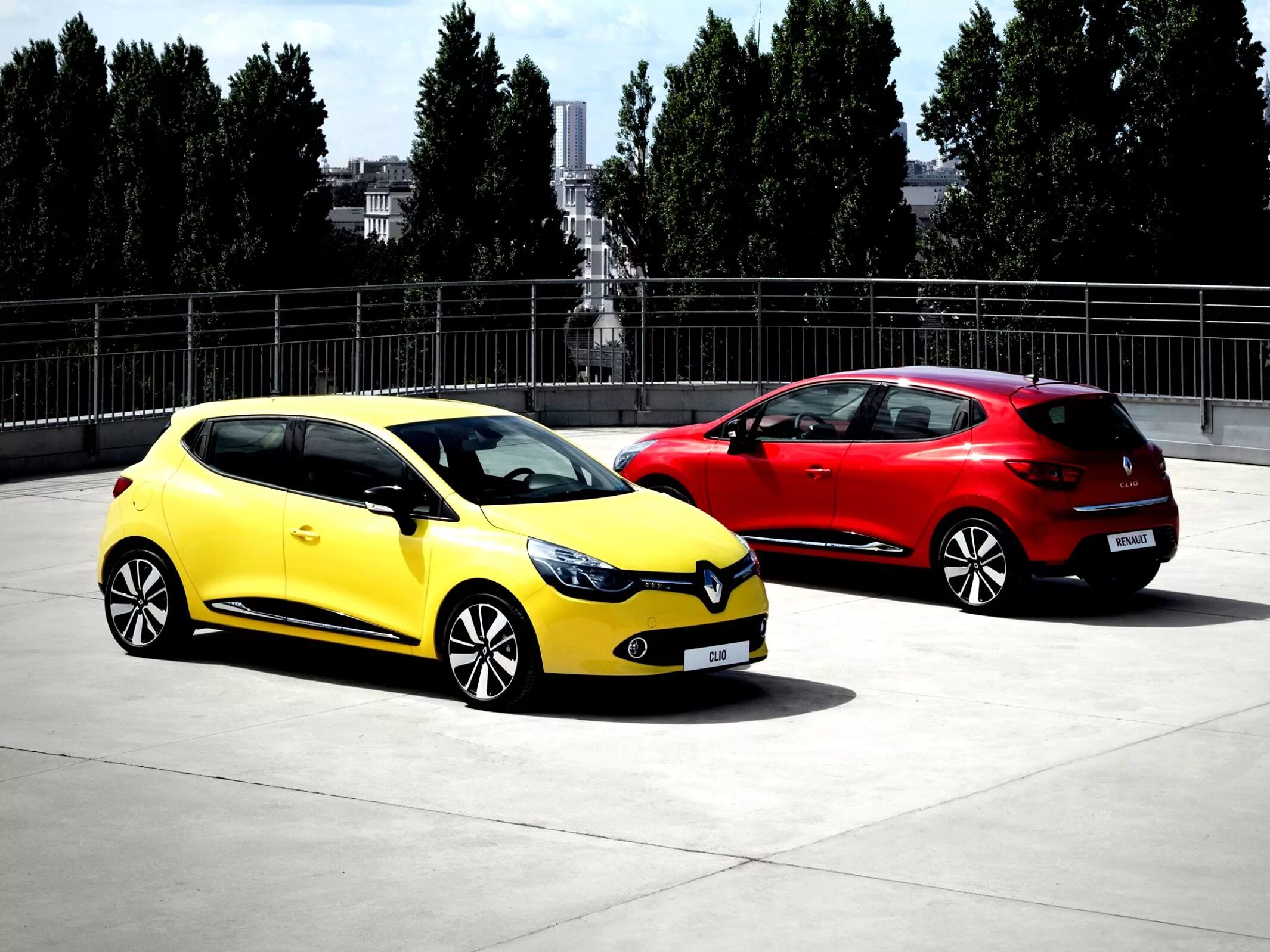 Renault 2016. Рено логан 2015. Новая рено 2012. Новая рено 2012. Рено премьера.