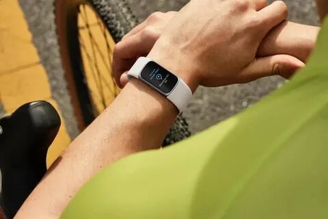 Фитнес браслеты 2024 года