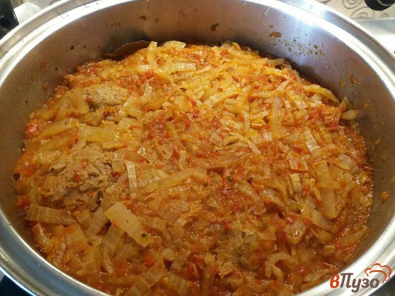 Ленивые голубцы в кастрюле с рисом. Ленивые голубцы с капустой в духовке. Ленивые голубцы на сковороде. Ленивые голубцы на сковороде с подливкой. Подлива для ленивых голубцов на сковороде.
