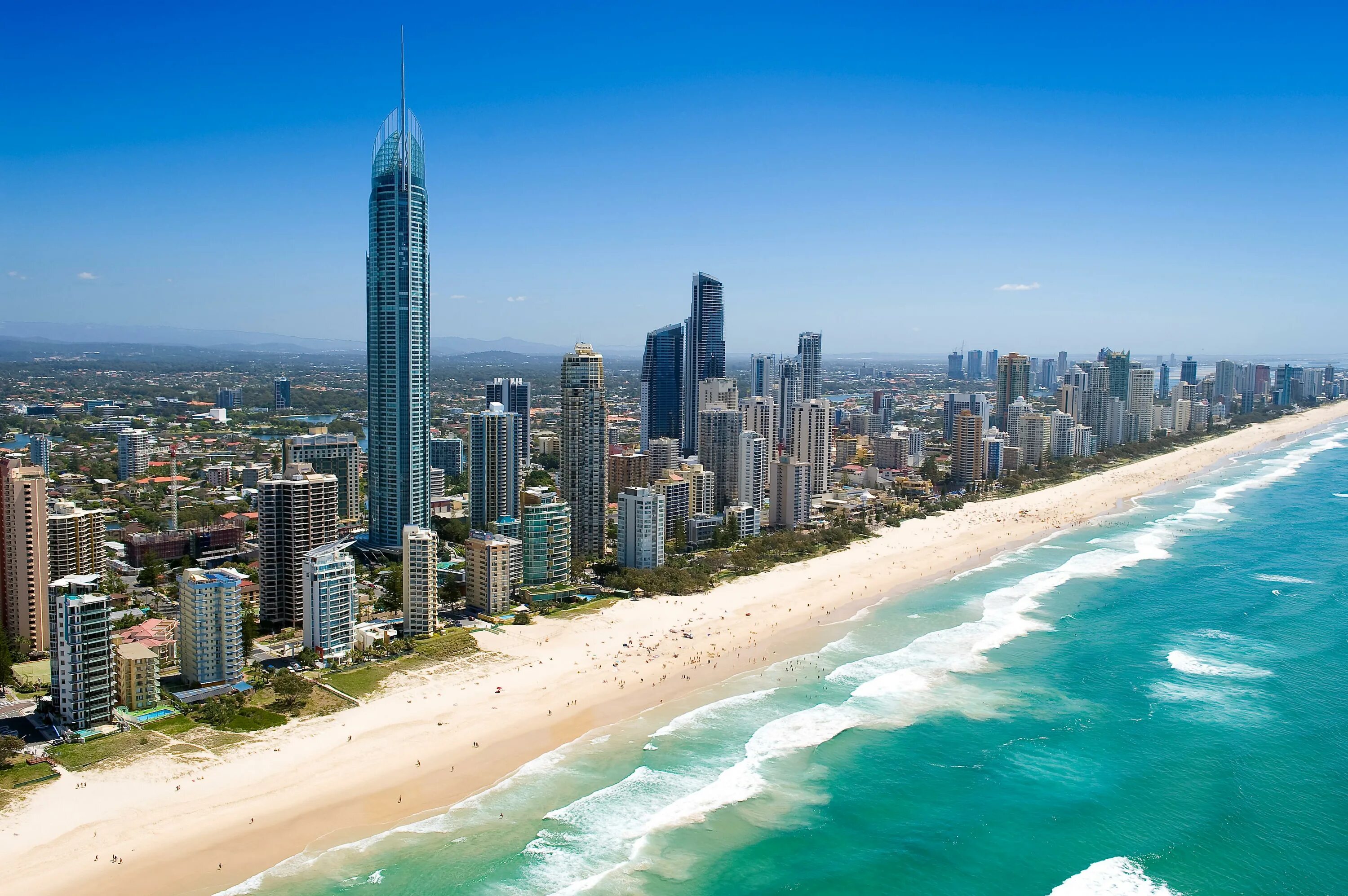 Coast country. Голд-Кост Серферс Парадайз Австралия. Gold Coast Australia Квинсленд небоскреб. Австралия Брисбен Голд Кост. Пляж Серферс Парадайз Австралия.