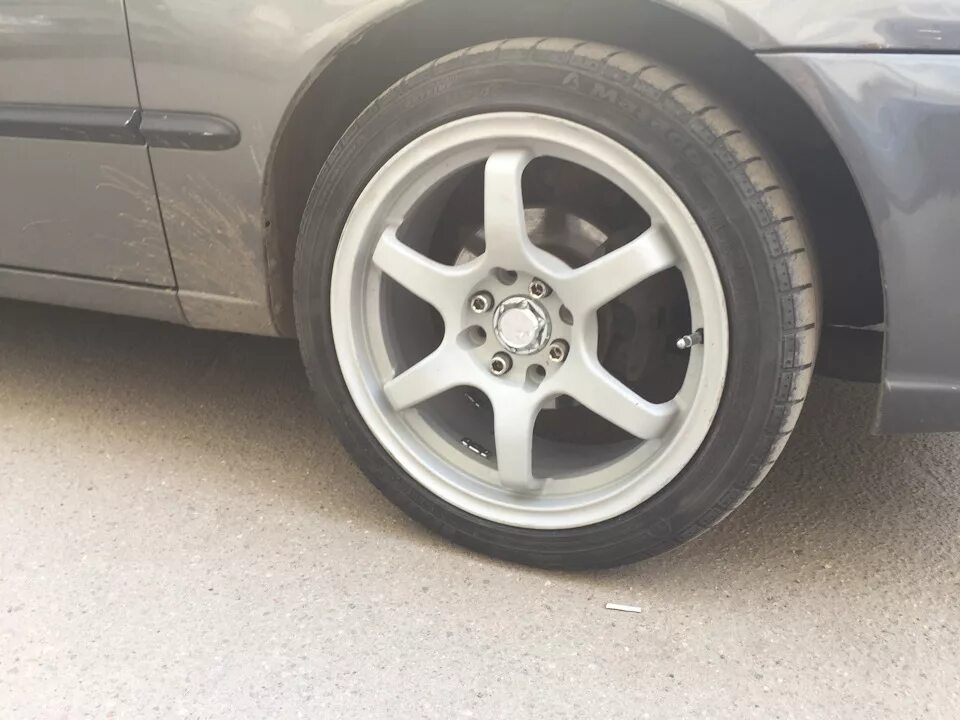 Рп5 диск гонк машина така. 5j. 205/50/17 7. Колесо r17 7. 5 j резина.