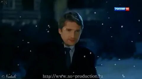 Падал белый снег и розы