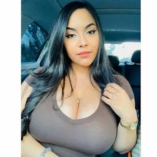 Slideshow big titie latina.