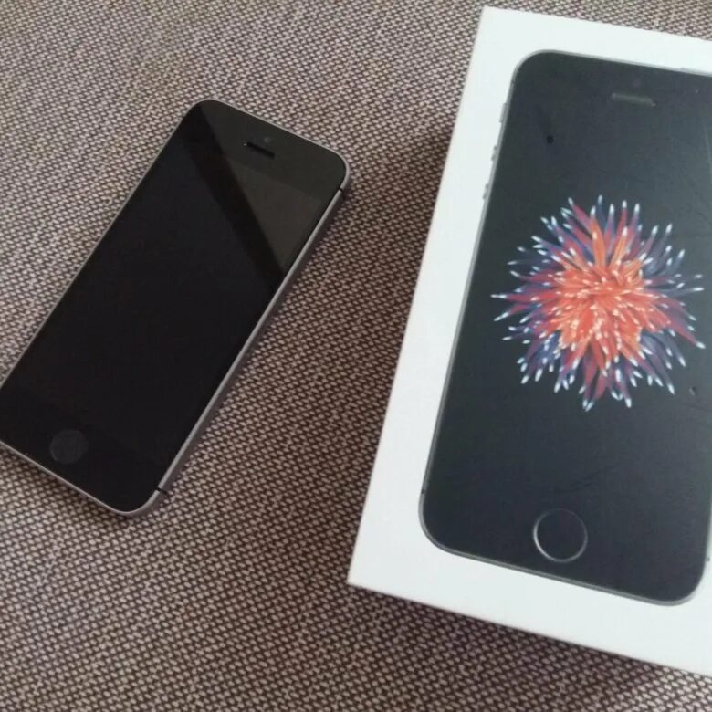 Apple iPhone SE: Unboxing & Review YouTube