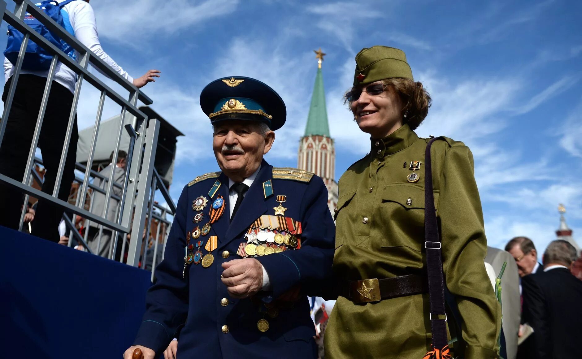 Фотографии победы великой отечественной. Парад в честь Победы в Великой Отечественной войне 1945. Солдаты парад Победы 1945. С днем Победы. День Победы фото.