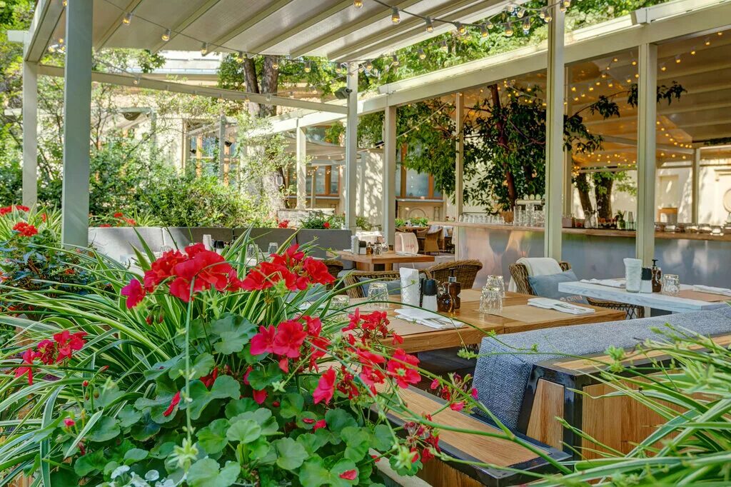 сыроварня ресторан парк горького. сыроварня ресторан парк горького. сыроварня москва улица крымский вал. сыроварня парк горького веранда. сыроварня ресторан в москве парк горького.