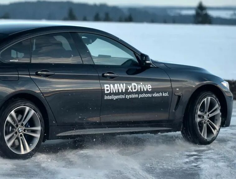 Bmw xdrive что это. Что значит xdrive у бмв. Bmw xdrive 750 9. Bmw полный привод седан. Bmw xdrive что это.