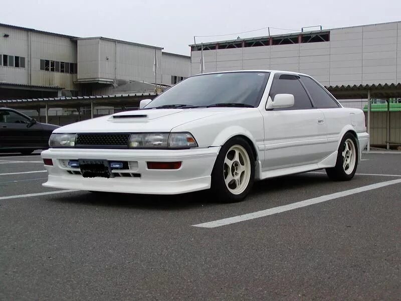 Кузов ае. Toyota sprinter ae86. Toyota trueno ae85 levin. Кузов ае. Тойота ае 86 левин.