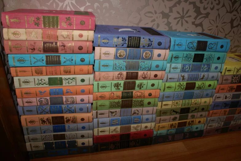 Библиотека мировой литературы для детей в 50 томах. Собрание детская литература. Мировая литература для детей. Книги мировой литературы для детей. Детская мировая литература.