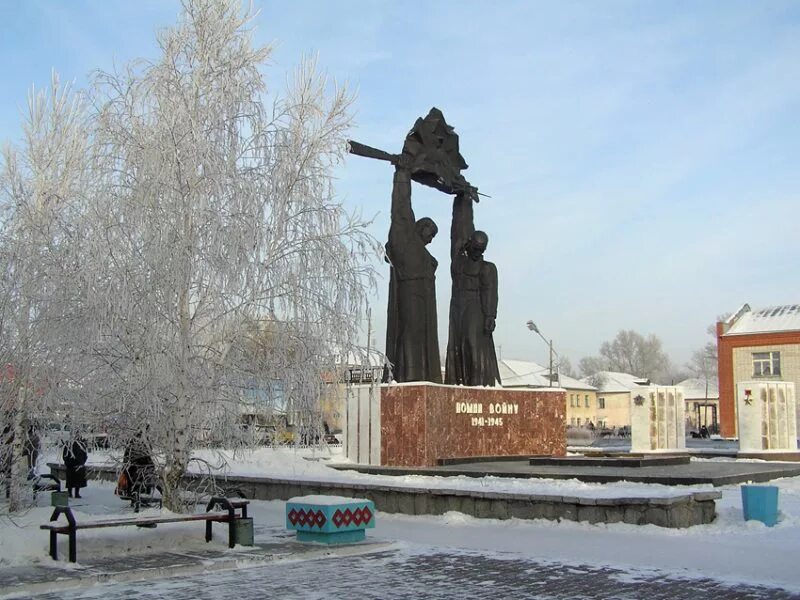 Население алейска. Мемориал славы Алейск. Памятники Алейска Алтайского края. Алтай Алейск достопримечательности. Достопримечательности Алейска Алтайского края мемориал.