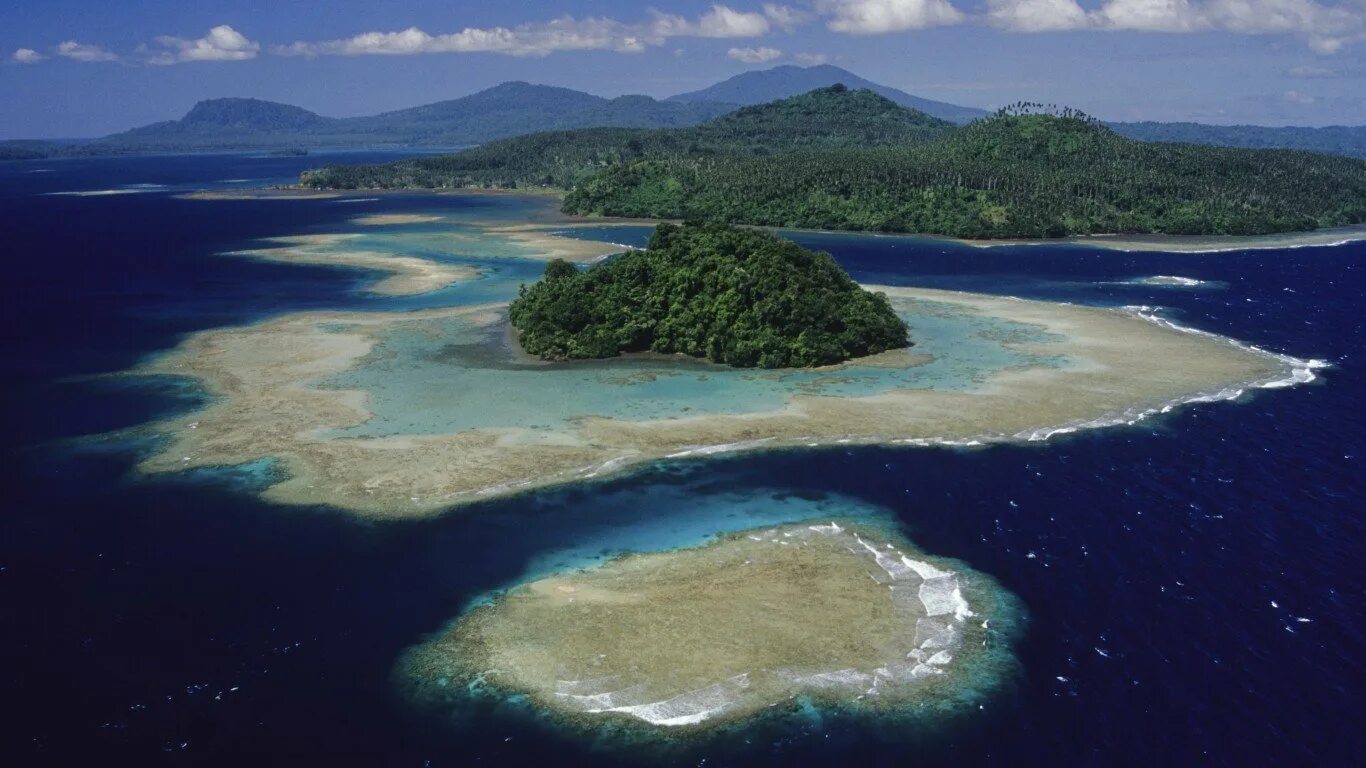 Остров новая Гвинея. Новая Гвинея достопримечательности. Новая Британия остров. Папуа новая Гвинея красивые места.