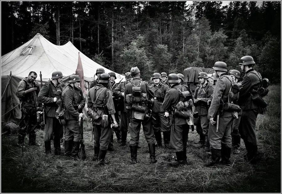 Глава перед боем. Перед боем. Солдаты перед боем. Русский солдат перед боем. Фото перед боем.