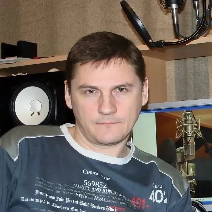 Просто и вкусно с олегом томилиным. Просто и вкусно с олегом томилиным. Пицца на сковородке. Салат с курицей и крабовыми палочками. Просто и вкусно с олегом томилиным.